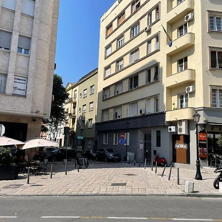 City Centre Elegance: Kosancicev Venac Studio Belgrade Exterior photo